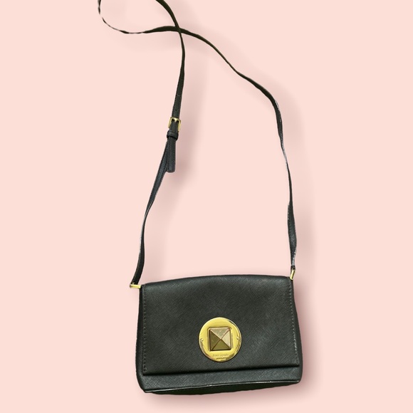 kate spade Handbags - Kate Spade Crossbody